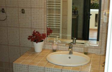 Tompras Village - Photo 18