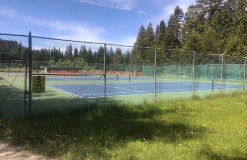 High Sierra Retreat with a view of Pinecrest lake - Foto 31