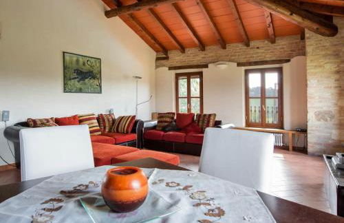 Sunny holiday home with swimming pool - Photo 16