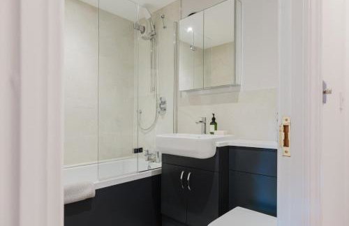 Stylish Retreat with Private Garden in Tetbury - Foto 102