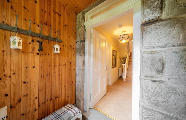 Red Squirrel Cottage Pet Friendly Family Adventure Retreat in Aberdeenshire - Photo 16