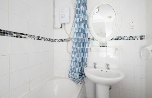 Comfortable 2 Bedroom Home with Parking in Taunton - Foto 38