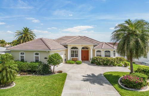 Villa-Haze, lots of privacy, solar & electric heated pool and SPA - Photo 1