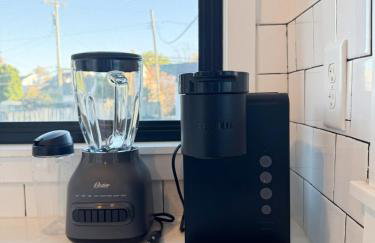 Recently Renovated 1924 DUTCH in Royal Oak - Foto 7