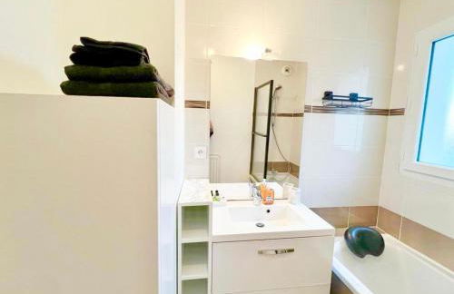 L'atelier Chic - Wifi fibre - Parking privée - Balcon - NETFLIX - Photo 26