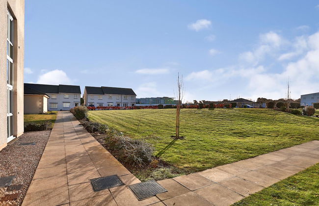 Apartment in Aberdeen - Photo 52