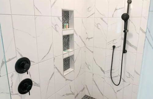 City View- near Downtown, Capital, NC State - Foto 21