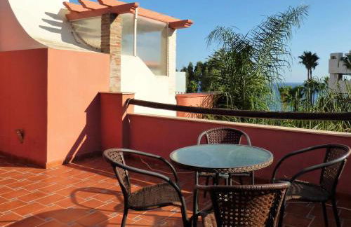 Selecta Family by the Sea - Photo 24