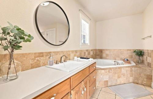 Blue Haven-Epic game room-Lake Views - Foto 25