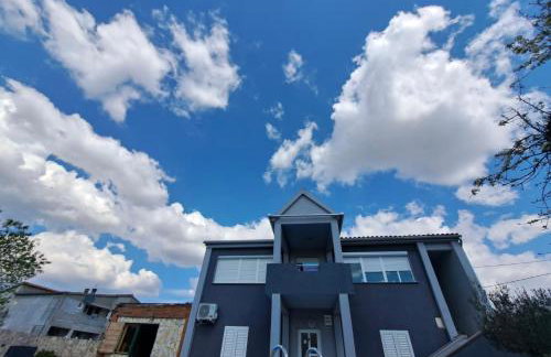 Iva apartman sa bazenom - Foto 6