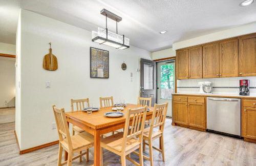 Steps to River! Rhododendron Family Retreat - Foto 7