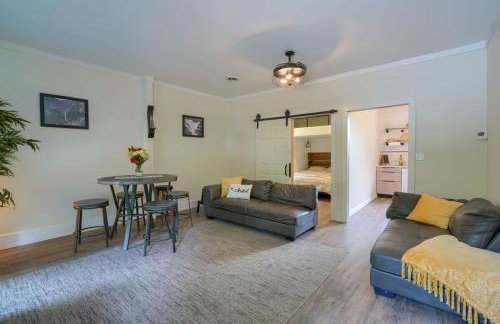 Swaying Pines Cabin w/EV Charger - Foto 7