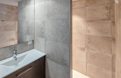 Lovely Home In Guisseny - Photo 30