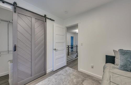 Waterfront Patio! Stylish Family Home in Everett - Photo 29