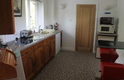 Pear Tree House Studio - Photo 15