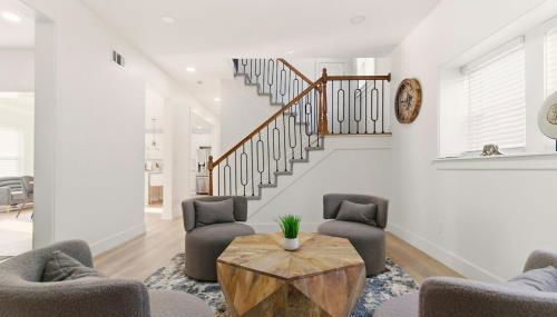 NEW! Gated, Secure, Modern, Beauriful 6 bdr, 4 bth, Near Everything - Foto 4