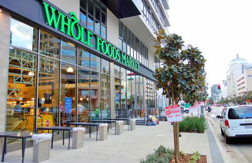 Sky-Rise Apartments - Foto 41