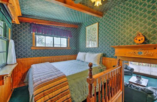 Walk to Lake Cabin with Deck and Views in Fawnskin - Foto 13