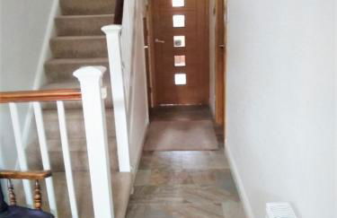 Smitten House 4 Bedroom RHYL - Photo 34