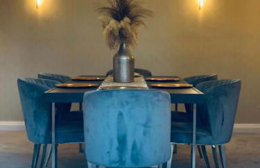 Red Roofs - 5BR Luxury - Large Gardens - EV Point - Near Edinburgh - Photo 10