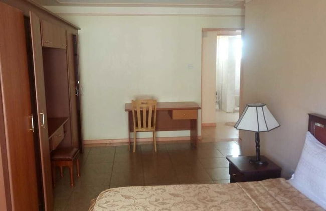 Pinnacle Court Apartments - Photo 18