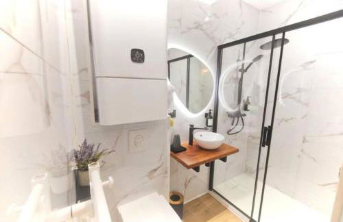 MRODBNB - Appart Neuf - Aperçu Mer - 25m Plage & Resto - Ciné - cheminée - Popcorn - Foto 6