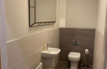 Beautiful town house in the heart of Knutsford - Photo 38