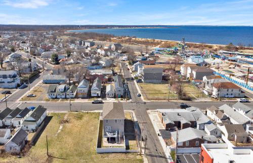 The Seabreeze Haven- Luxury 3BR Coastal Retreat - Near Beach & Free Parking - Foto 33