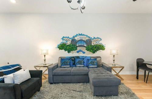 Queen City's Den Uptown - Photo 25