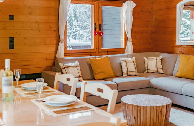 Chalet Soleada With Fireplace and Terrace for 5 - Photo 7