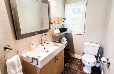 The Nest Serene Sanctuary w Hot Tub Fireplace Grill Hammock Outdoor Fire Feature Fully Fenced Yard AC Pets Ok - Foto 19