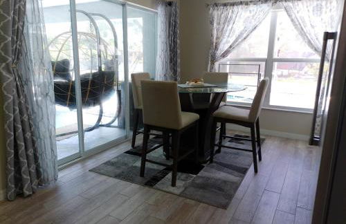 Villa Varona Resort, Heated Pool, Ping-Pong, Pool Table, Fire Pit and Pergola - Foto 66