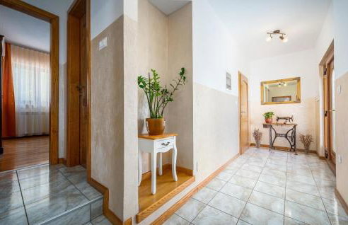 Two-Bedroom Holiday Home In Tinjan - Foto 33