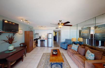 Beachfront Living at the Apollo I On-Site Sunset Grille Tiki/Restaurant - Foto 8