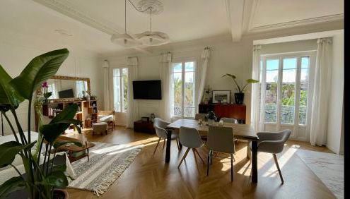 Bright, Spacious 2 Bedroom Apartment, Walk to Beach & Old Town - Foto 2