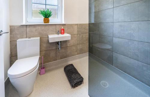 Two-bed Ground Floor Flat in Caerphilly Town Centre - Foto 5