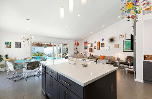 Demuth Park Desert Oasis - Pool - Tiki Room - Foto 56