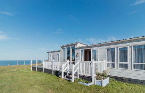 The Lodge - Dog-Friendly Sea View Lodge - Pool available for Long Stays - Foto 1