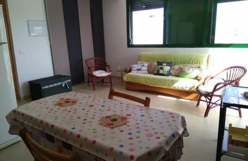 Ático Luminoso Cerca De Cala Accesible Y Tranquila - Foto 4