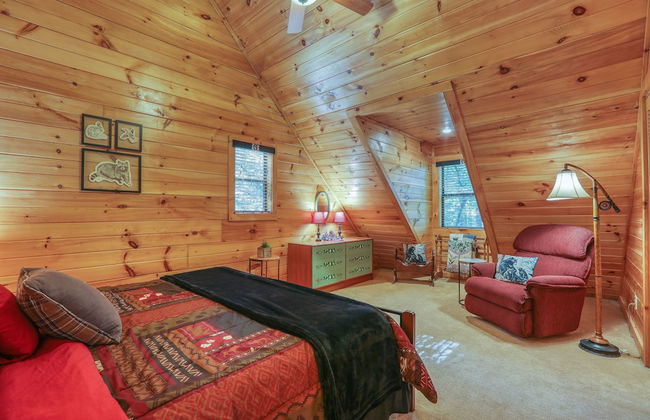 Elk Run On Cosby Creek - 2 Bedrooms, 2 Baths, Sleeps 7 Cabin by RedAwning - Foto 3