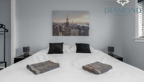 Brand New 4 Bedroom House - Sleeps 4 Fully Equipped, Free Parking, WiFi, Perfect for CONTRACTORS by Diamond Short Lets - Foto 3