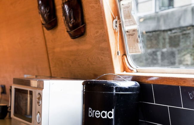 The Four Sisters Boatel - Foto 16