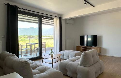 On the Edge - Suites & Apartments - Photo 18