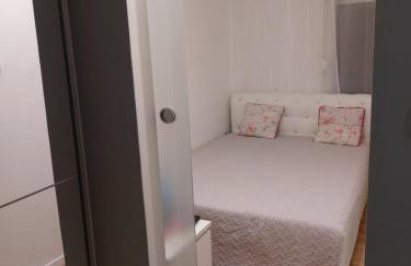 FAMILY APARTMENT ZRNKA s besplatnim parkingom - Photo 17