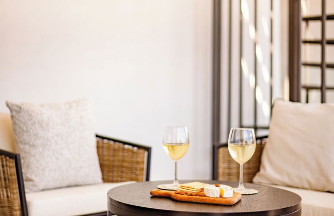 Sanders Eduardovich Limassol - Foto 31