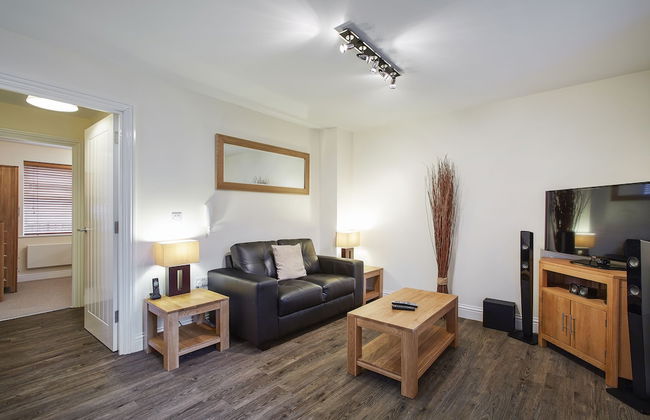 Swan Place by Viridian Apartments - Photo 11