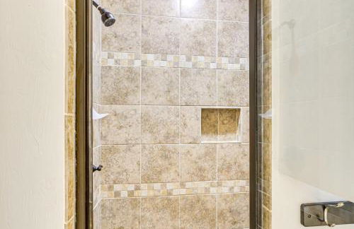 Sauna, Hot Tub and Outdoor Fun Oklahoma City Home! - Foto 15