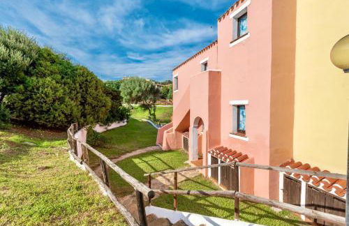 Villas with air conditioning and shared pool, just a few minutes from La Pelosa beach - Foto 1