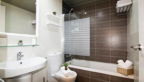 SeaHomes Vacations - ACACIAS Beach&Chic - Foto 4, towels, Shower