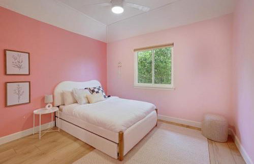 Modern Retreat Near Domain with Game Room and Gym - Foto 35